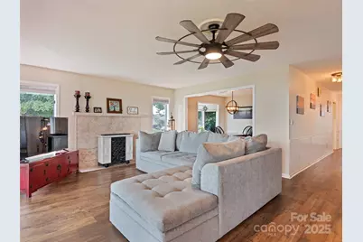 602 Fleetwood Plaza, Hendersonville, NC 28739 - Photo 15