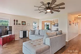 602 Fleetwood Plaza, Hendersonville, NC 28739 - Photo 15