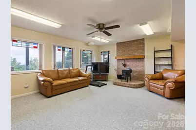 602 Fleetwood Plaza, Hendersonville, NC 28739 - Photo 43