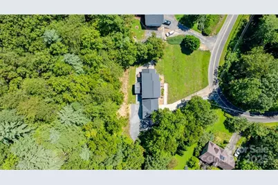 1039 Deep Woods Drive, Marion, NC 28752 - Photo 27