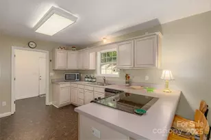 1039 Deep Woods Dr, Marion, NC 28752 - Photo 7