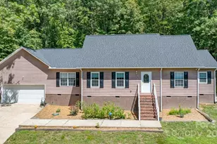 1039 Deep Woods Dr, Marion, NC 28752 - Photo 3