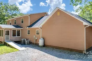 1039 Deep Woods Dr, Marion, NC 28752 - Photo 29