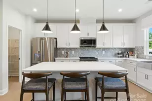 466 Nash St, Fort Mill, SC 29715 - Photo 5