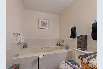 1401 Fleetwood Plaza #1, Hendersonville, NC 28739 - Photo 35