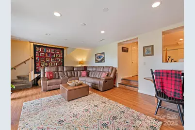 1401 Fleetwood Plaza #1, Hendersonville, NC 28739 - Photo 37