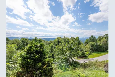 1401 Fleetwood Plaza #1, Hendersonville, NC 28739 - Photo 33