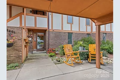 1401 Fleetwood Plaza #1, Hendersonville, NC 28739 - Photo 7