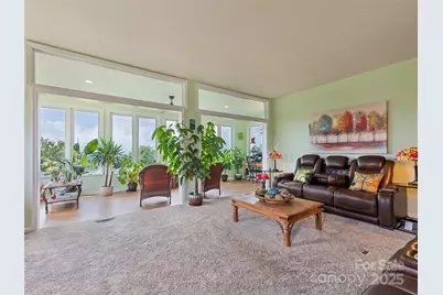 1401 Fleetwood Plaza #1, Hendersonville, NC 28739 - Photo 17