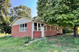 3445 Old US 421 Hwy E, Yadkinville, NC 27055 - Photo 3