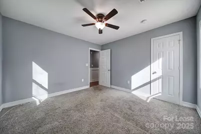 113 W 5th Avenue, Gastonia, NC 28052 - Photo 11