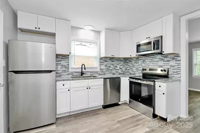 723 Edgegreen Drive, Charlotte, NC 28217 - Photo 7