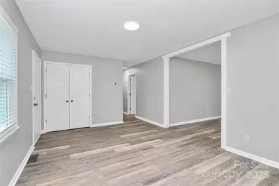 723 Edgegreen Drive, Charlotte, NC 28217 - Photo 3