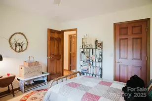 115 Hawkins Creek Rd, Hendersonville, NC 28791 - Photo 35