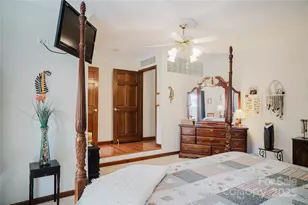 115 Hawkins Creek Rd, Hendersonville, NC 28791 - Photo 27