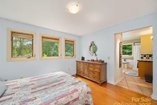 9405 Nc 261 Hwy, Bakersville, NC 28705 - Photo 15