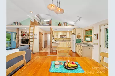 9405 Nc 261 Highway, Bakersville, NC 28705 - Photo 7