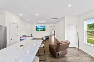 1075 S Point Rd, Belmont, NC 28012 - Photo 5