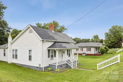 105 E Catawba Street E, Belmont, NC 28012 - Photo 3