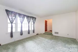 208 Victoria Cir, Kings Mountain, NC 28086 - Photo 5