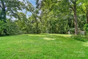 1262 Lawrence Rd, Clover, SC 29710 - Photo 17