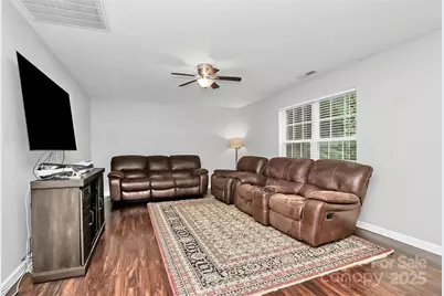 1300 Dunmore Court, Clover, SC 29710 - Photo 15