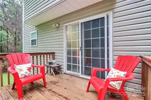 1300 Dunmore Ct, Clover, SC 29710 - Photo 31