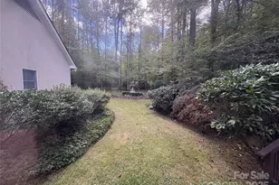 27 Mountain Lake Dr, Hendersonville, NC 28739 - Photo 29