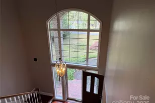 27 Mountain Lake Dr, Hendersonville, NC 28739 - Photo 15