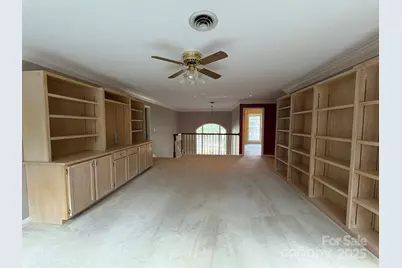 27 Mountain Lake Drive, Hendersonville, NC 28739 - Photo 17