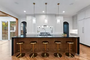 1020 Habersham Dr, Charlotte, NC 28209 - Photo 5