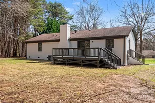 17700 McKee Rd, Charlotte, NC 28278 - Photo 23