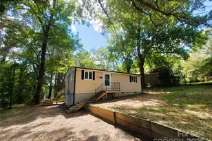 216 E Georgia Ave, Bessemer City, NC 28016 - Photo 3