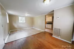 216 E Georgia Ave, Bessemer City, NC 28016 - Photo 9