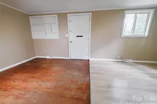 216 E Georgia Ave, Bessemer City, NC 28016 - Photo 11