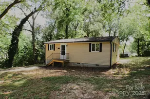216 E Georgia Ave, Bessemer City, NC 28016 - Photo 29