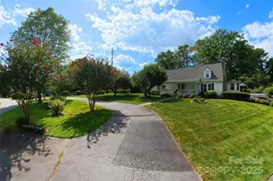 132 Serenity Cir, Hendersonville, NC 28792 - Photo 5