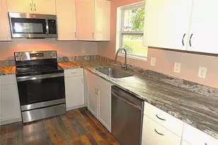 201 Merriman Rd, Hendersonville, NC 28791 - Photo 5