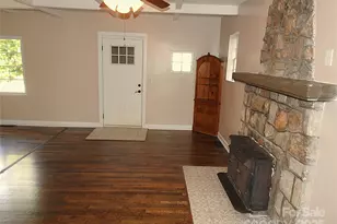 201 Merriman Rd, Hendersonville, NC 28791 - Photo 3