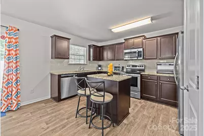 5433 Tumbling Brook Lane, Charlotte, NC 28216 - Photo 13