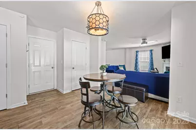 5433 Tumbling Brook Lane, Charlotte, NC 28216 - Photo 15