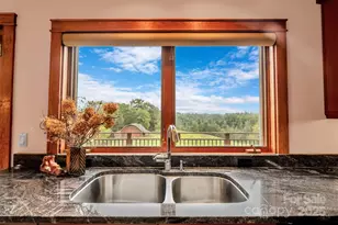 3319 Bull Creek Rd, Marshall, NC 28754 - Photo 19