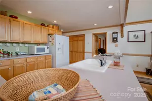 807 Pine Tree Rd, Spruce Pine, NC 28777 - Photo 15