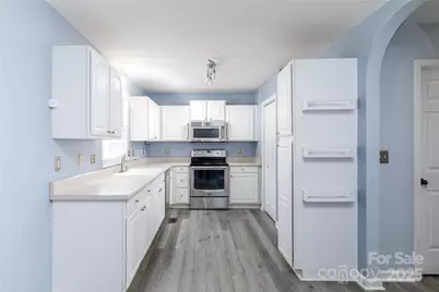 1160 Mulberry Lane, Hickory, NC 28602 - Photo 19