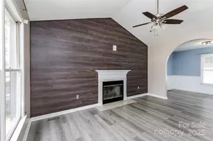 1160 Mulberry Ln, Hickory, NC 28602 - Photo 9