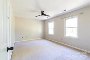 1160 Mulberry Ln, Hickory, NC 28602 - Photo 25