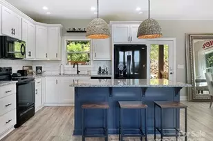 1105 Falls View Dr, Bryson City, NC 28713 - Photo 3