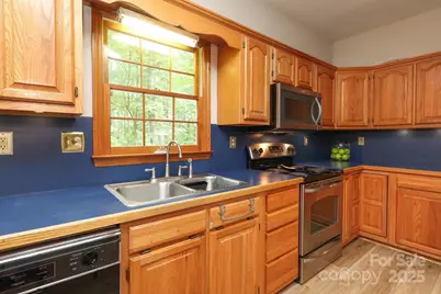 7010 Rock Island Road, Charlotte, NC 28278 - Photo 17