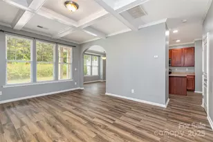 5955 Pale Moss Ln, Charlotte, NC 28269 - Photo 7