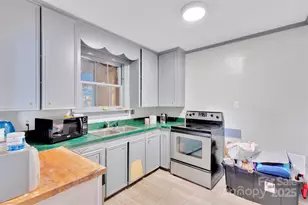 409 Gold St, Shelby, NC 28150 - Photo 13